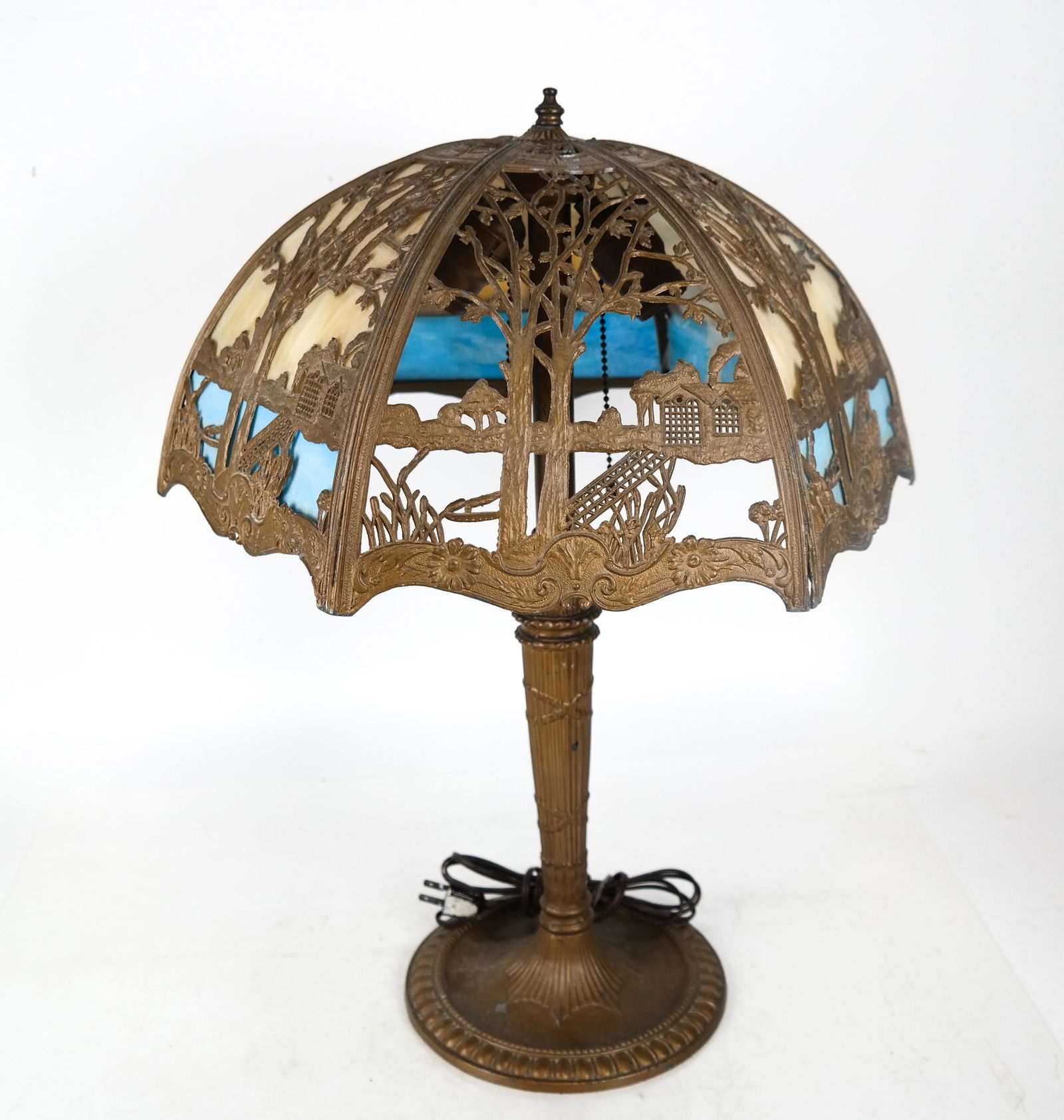 Bradley, Hubbard-Style Slag Glass Lamp (1 of 9)