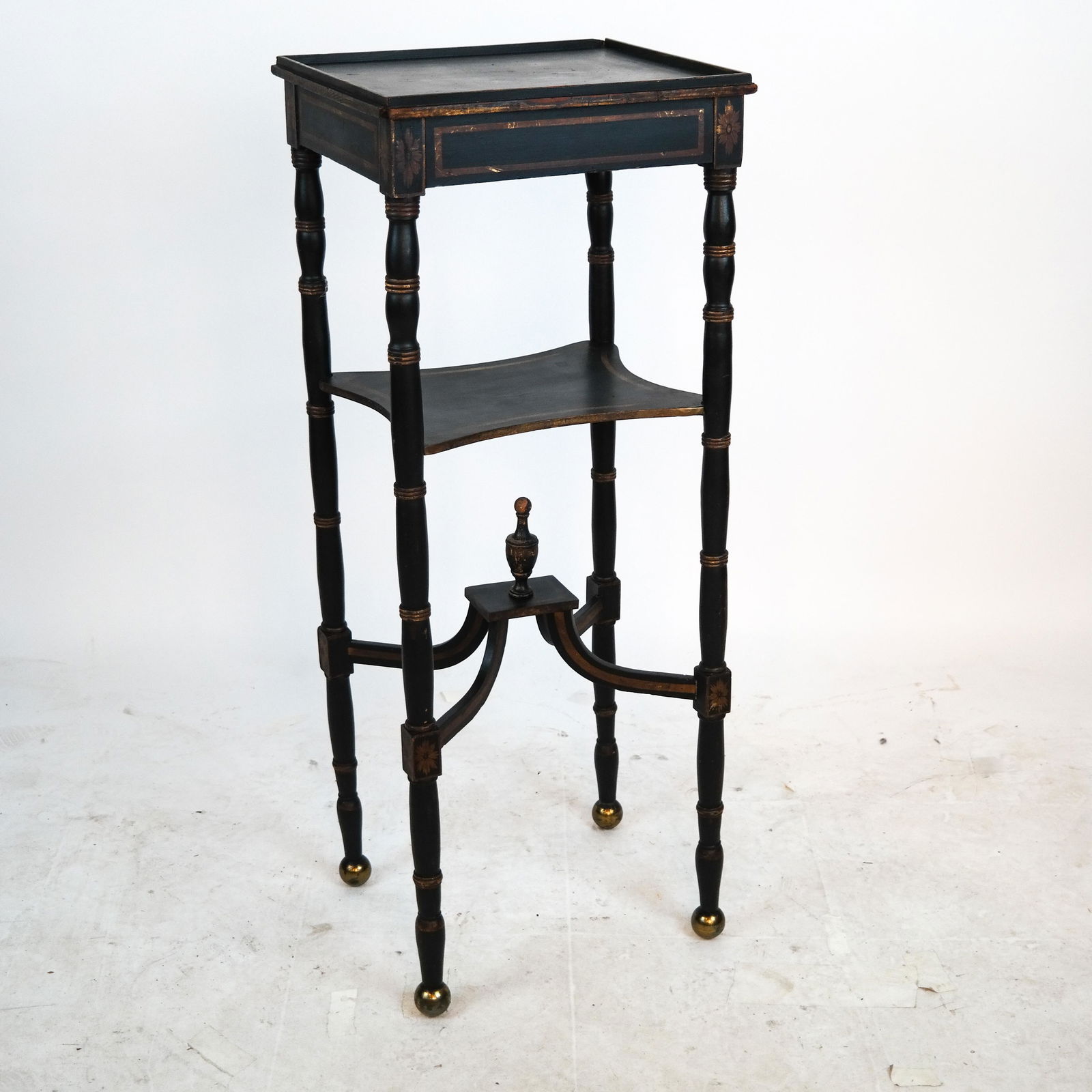 Regency-Style Painted Two-Tier Stand (1 of 10)