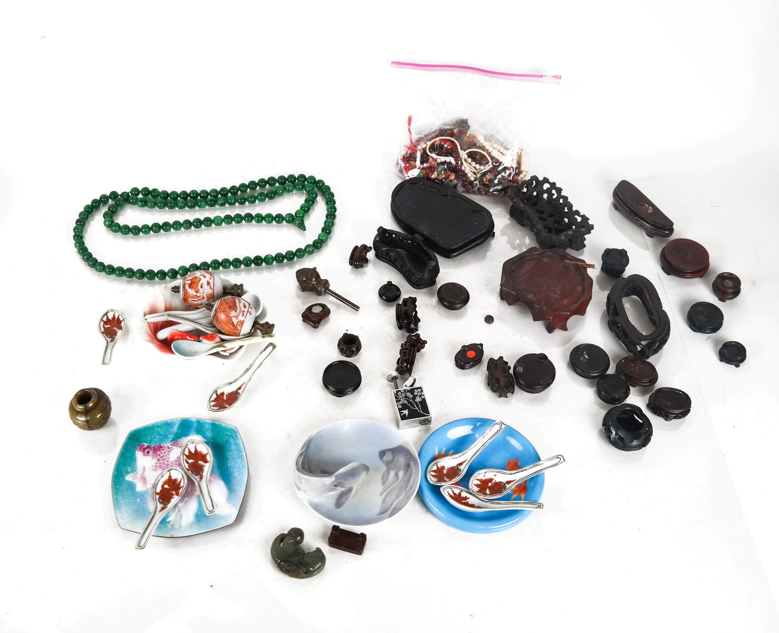 Lot of Assorted Asian Objects (1 of 6)