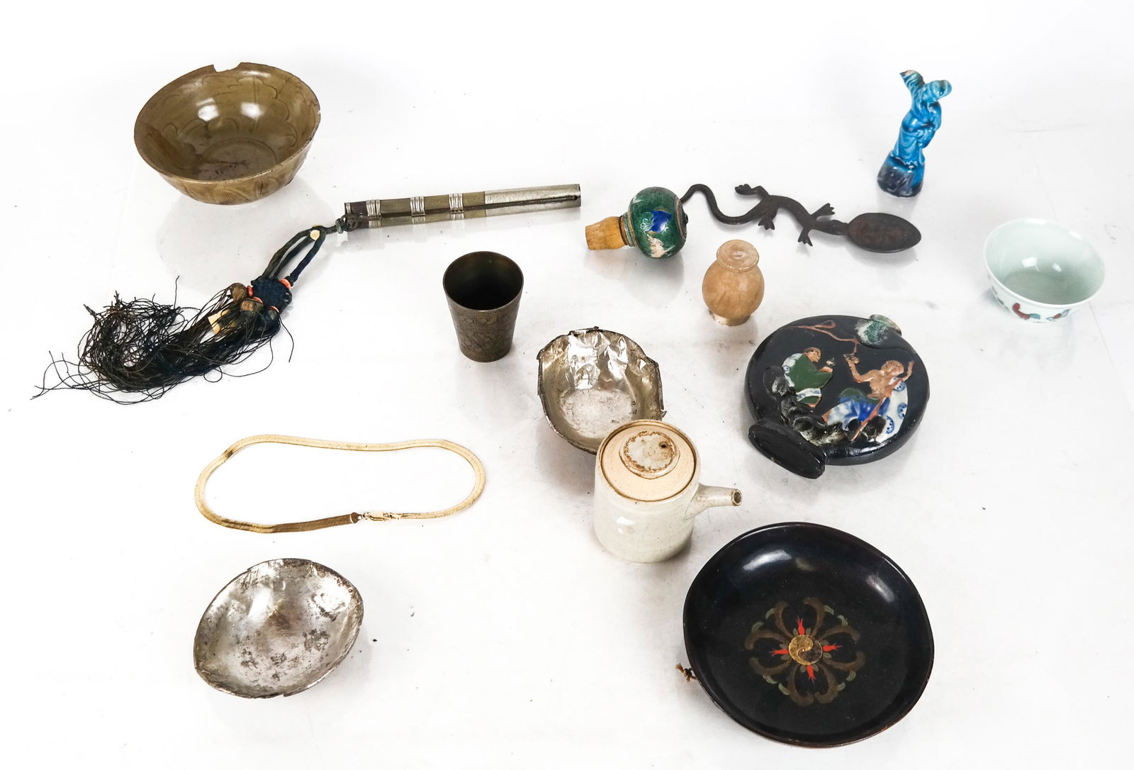 Lot of Assorted Chinese Bowls, Objects (1 of 6)