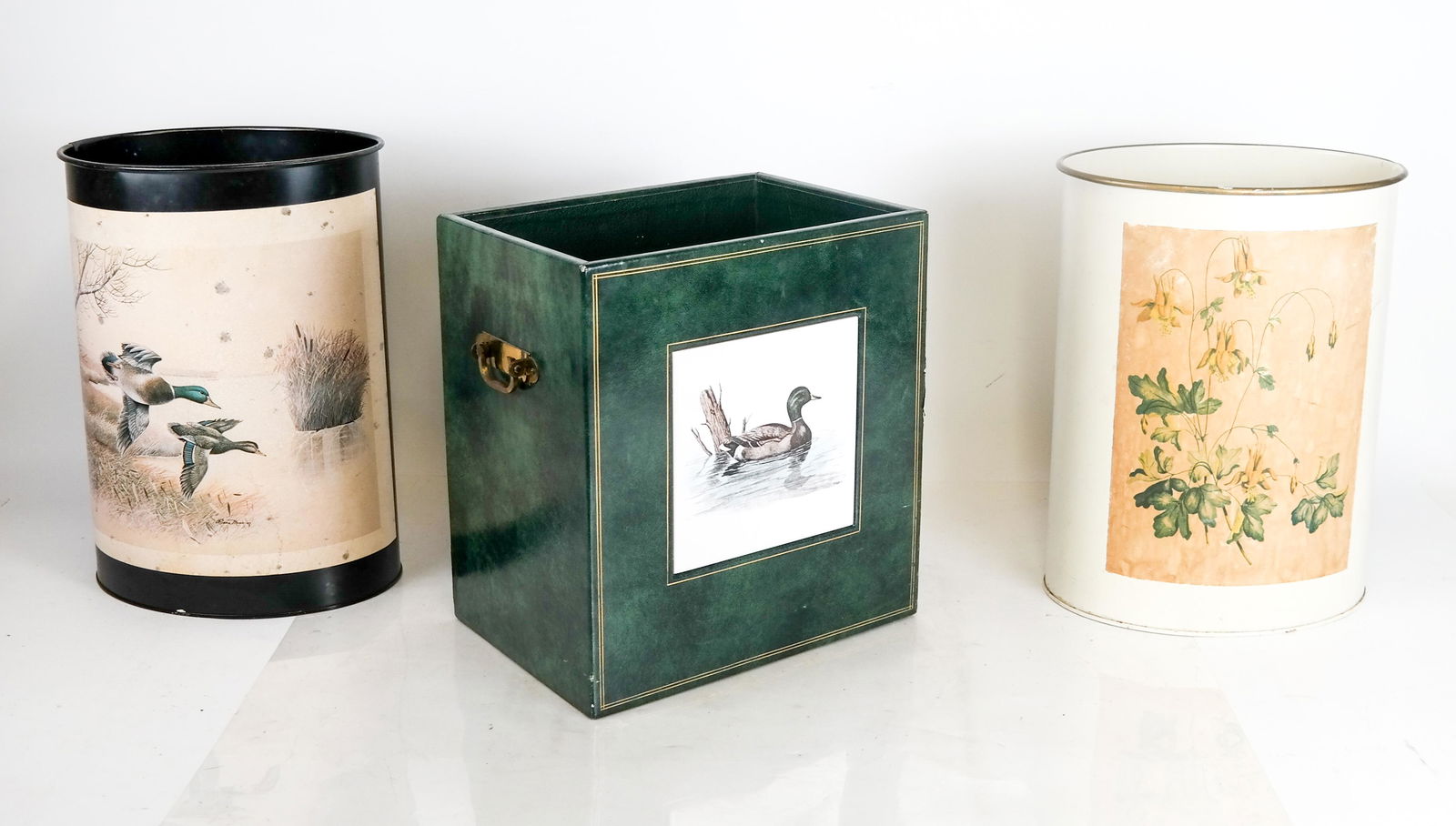 2 Metal Waste Baskets and Album Case (1 of 8)