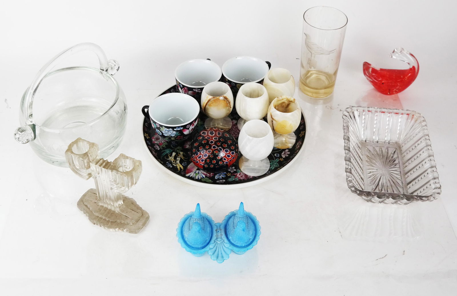 16-Piece Decorations Group (1 of 13)