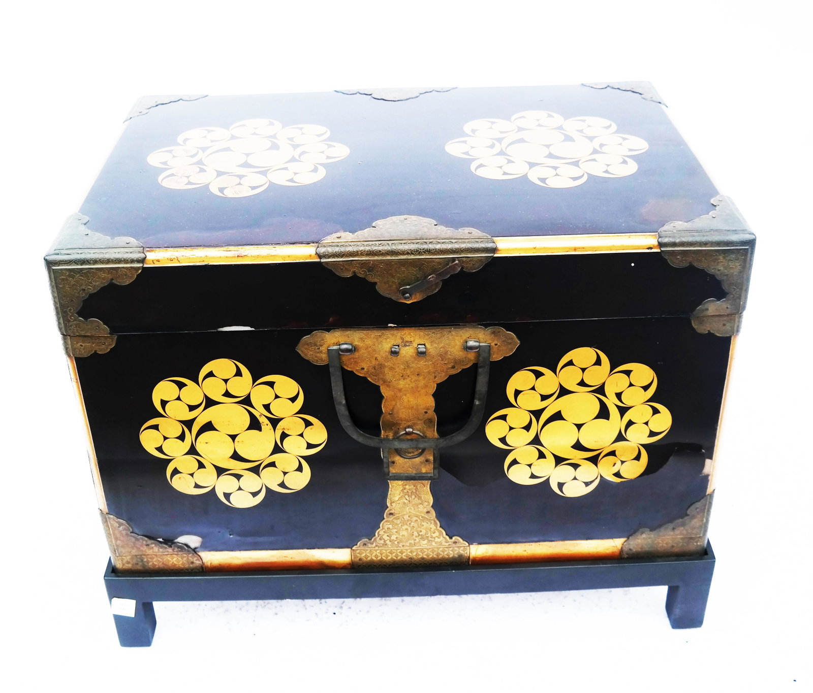 Japanese Inlaid Chest on Stand: Japanese inlaid decorated chest on a stand, Edo/Meiji period (19th century). Provenance: Christie's, New York, "Living With Art" sale, march 28-29, 2017, lot 105. [20" H x 25" W x 17" D].