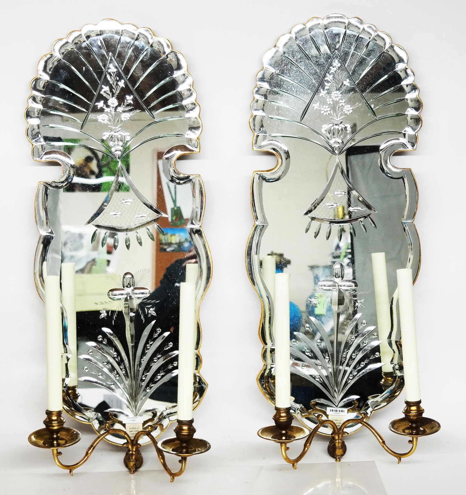 Pair Queen Anne-Style Mirrored Wall Lights (1 of 8)