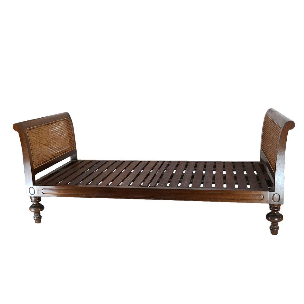 English Oak Caned Daybed: English oak caned daybed. [34 1/2" H x 73 1/2" W x 39 1/2" D]. Cane in good condition.