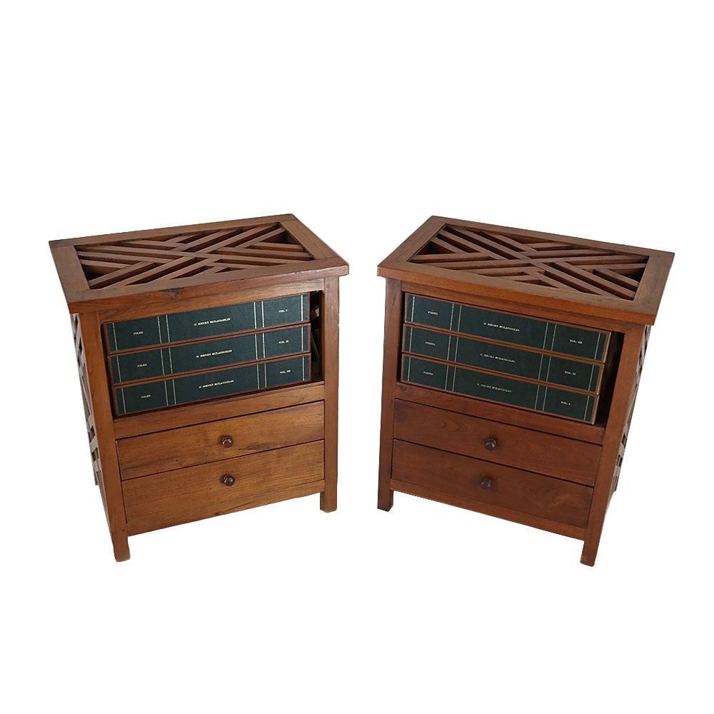 Pair Oak Open Stands (1 of 9)