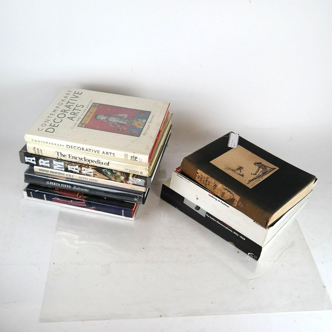 Lot of 11 Art Books (1 of 5)