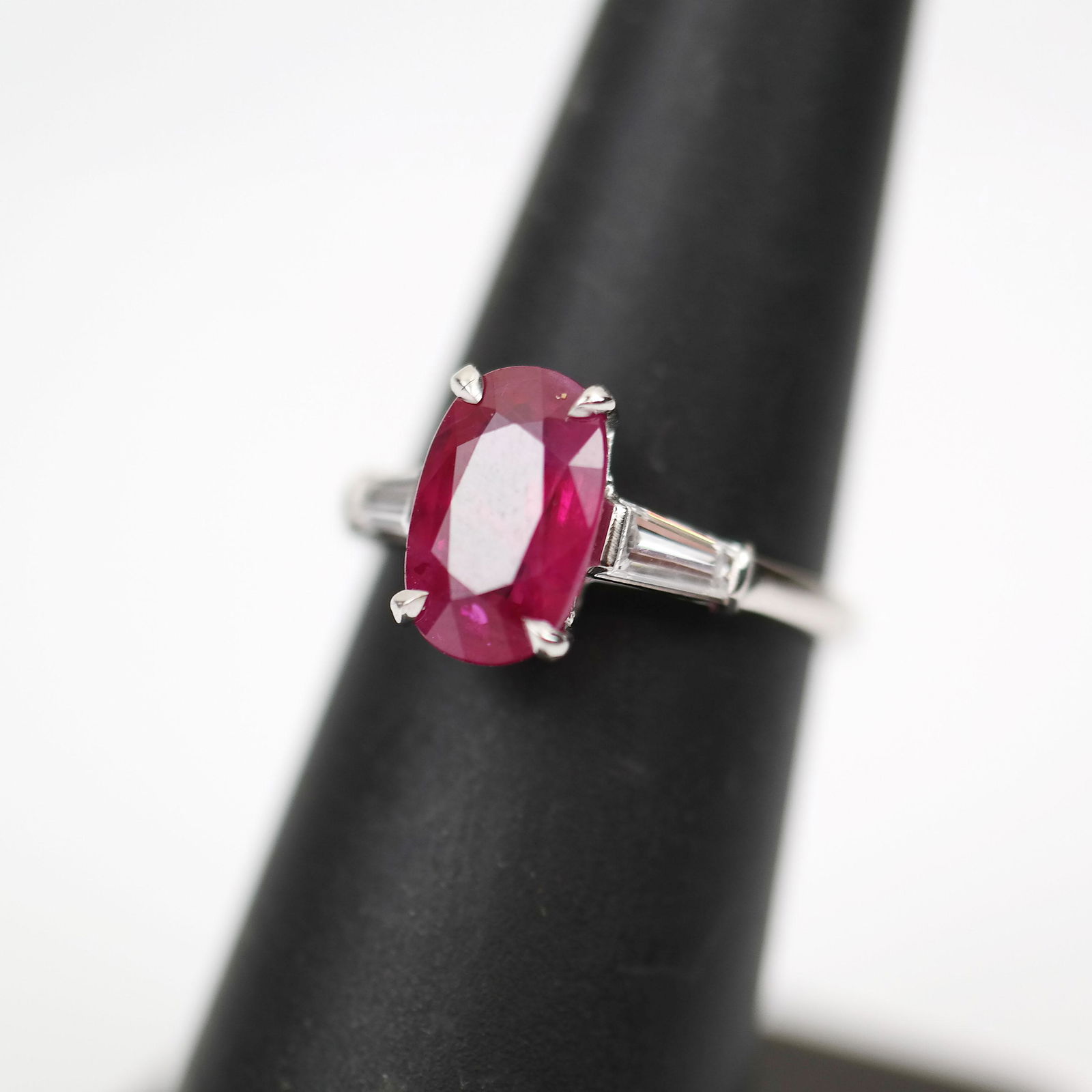 Bulgari Oval Ruby & Diamond Ring (1 of 13)