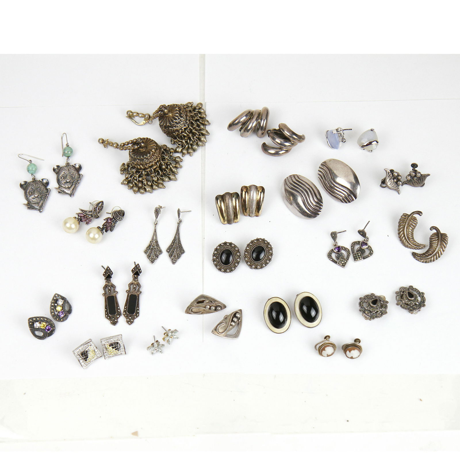 20 Pairs Vintage Sterling Silver Earrings (1 of 11)