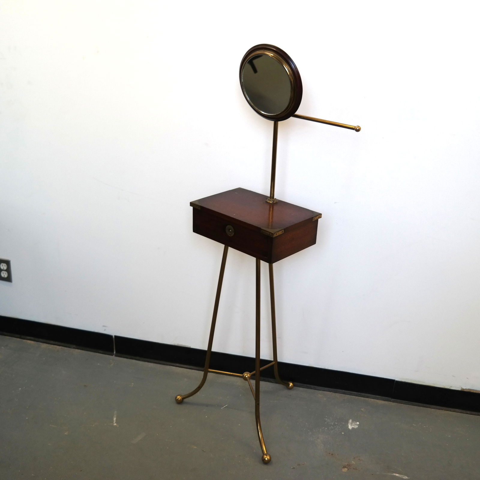 English Campaign Style Shaving Stand (1 of 7)