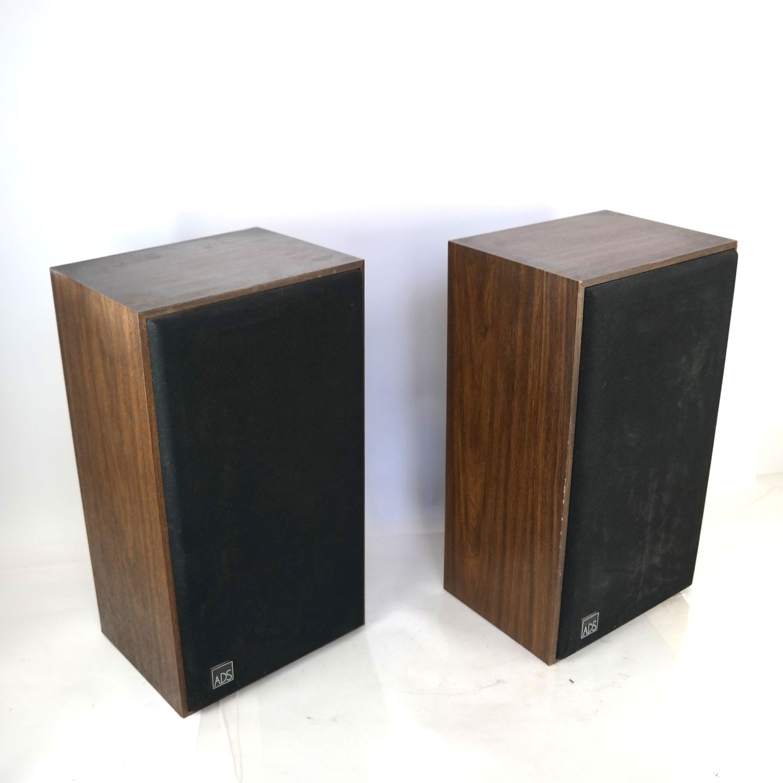 Pair of ADS Hi-Fi Speakers (1 of 9)