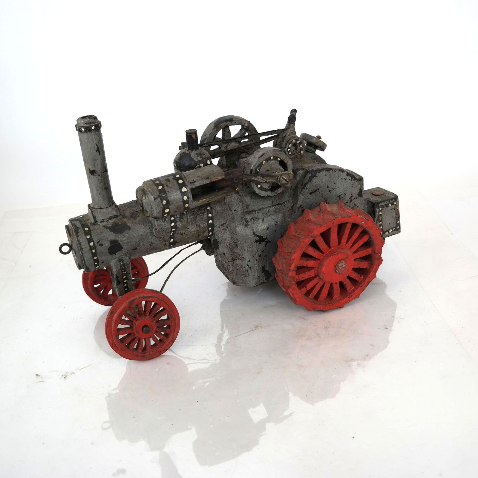 Antique American Fold Art Toy Tractor (1 of 9)