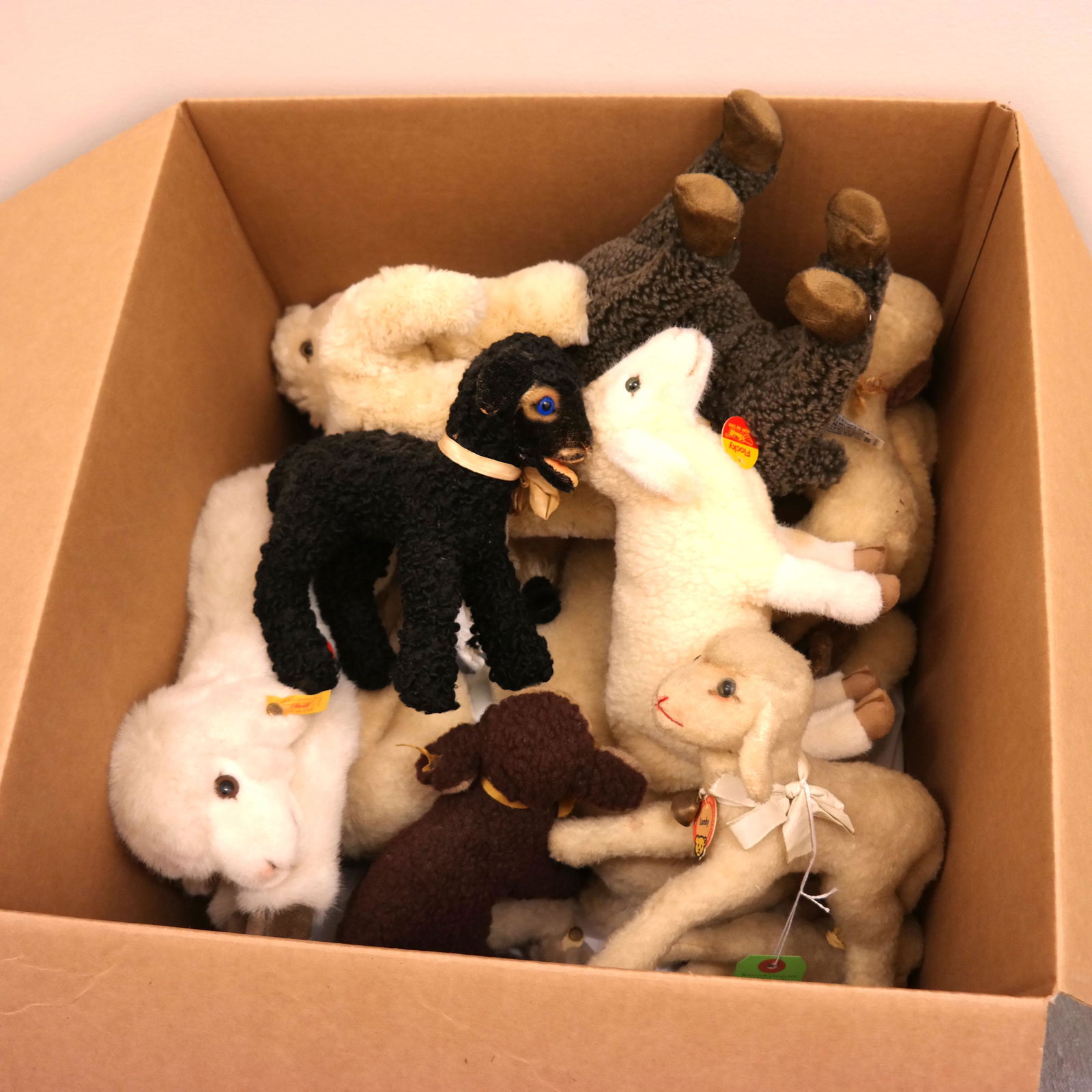 Assorted Stuffed Sheep Toys (1 of 7)