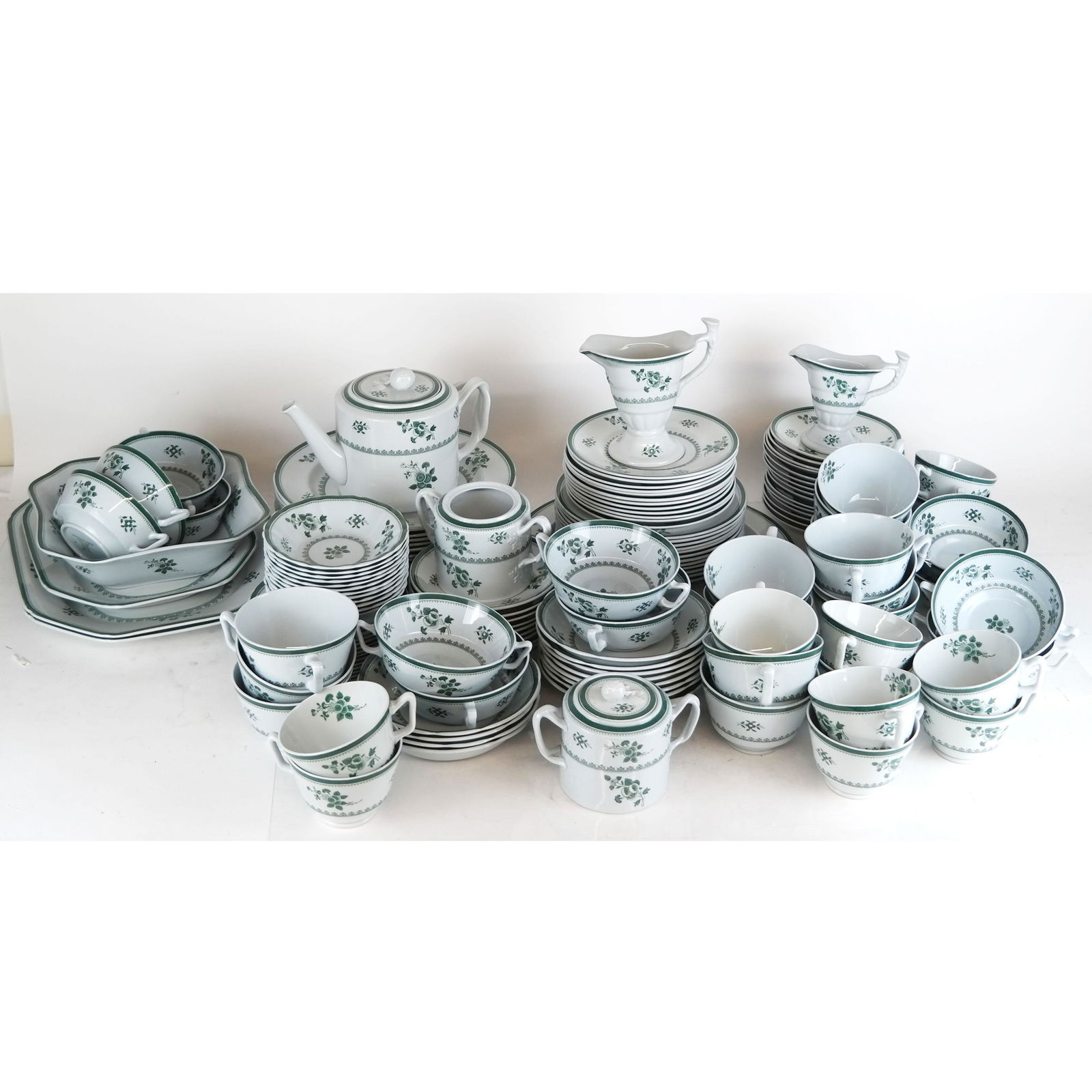 Spode "Gloucester" Dinnerware, Approx. 141 Pieces (1 of 20)