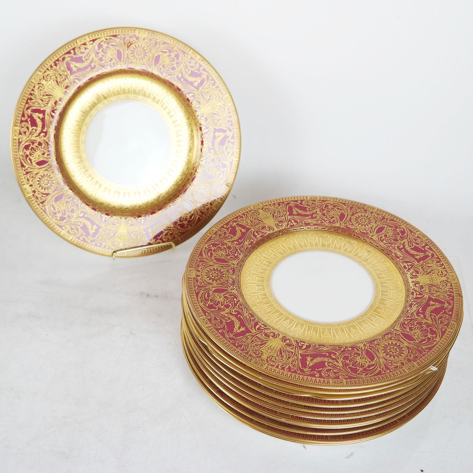 Set of 10 Royal Worcester Dinner Plates (1 of 6)