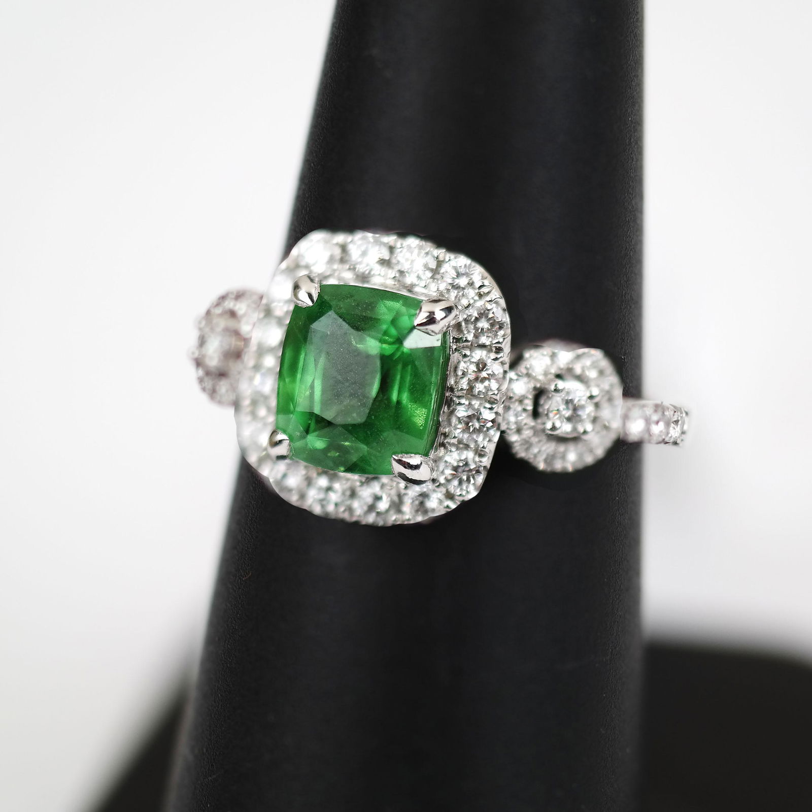 Cirari Tsavorite and Diamond Ring (1 of 6)