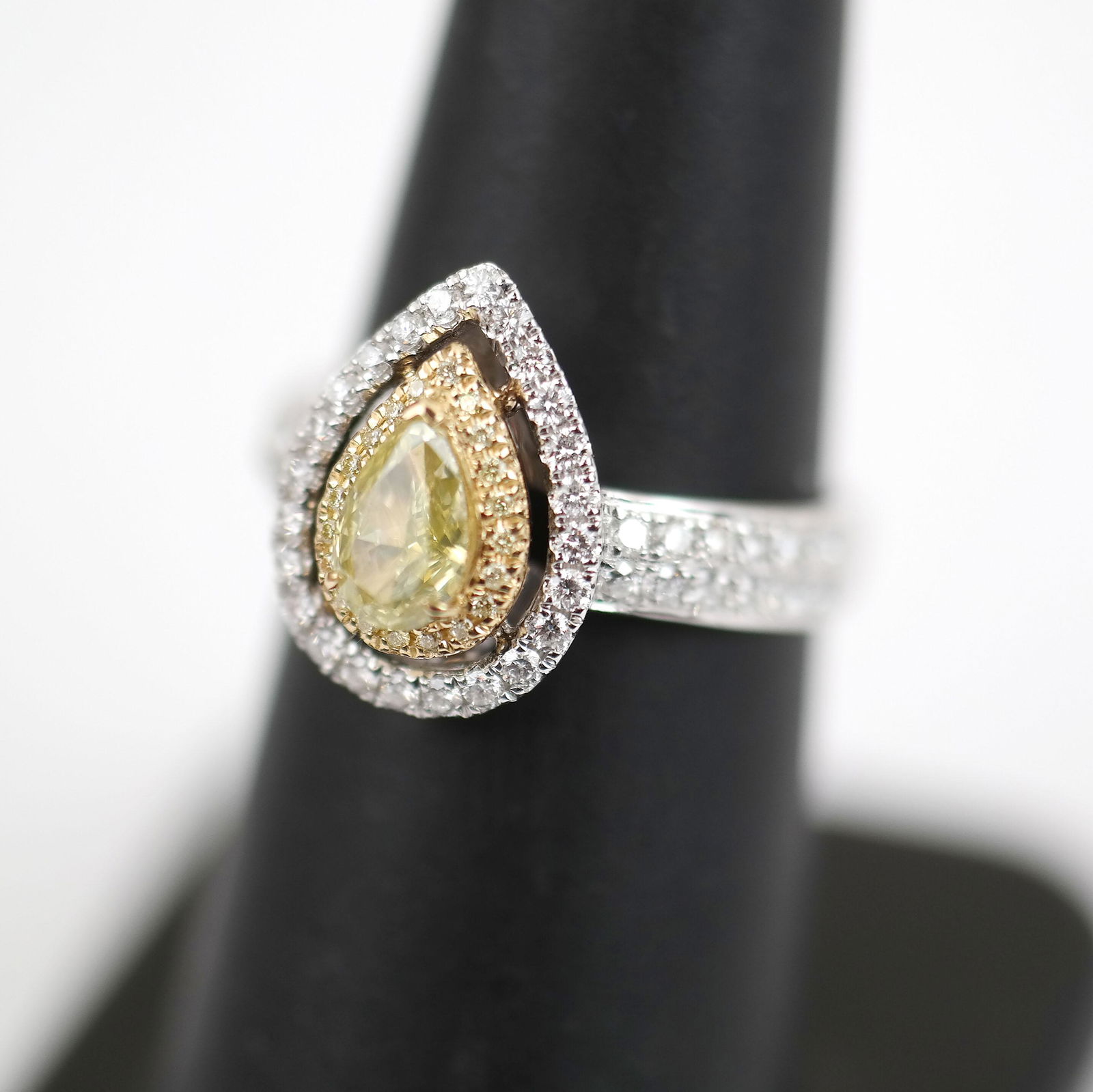 Cirari Yellow Diamond Ring (1 of 7)