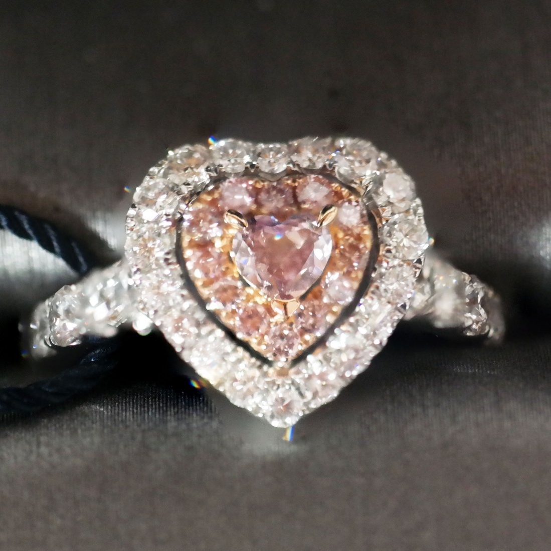 Cirari Diamond Heart Ring (1 of 9)