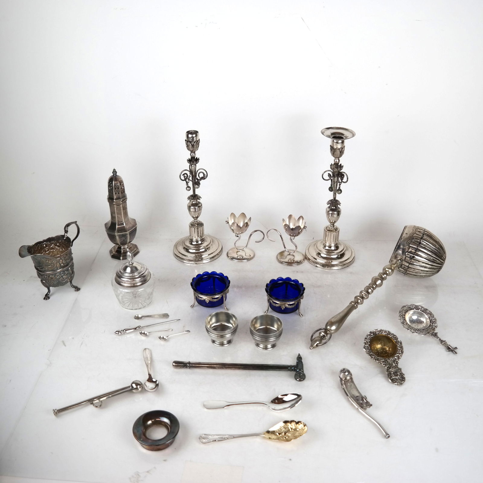 Assorted Silver Plate Table Articles (1 of 9)