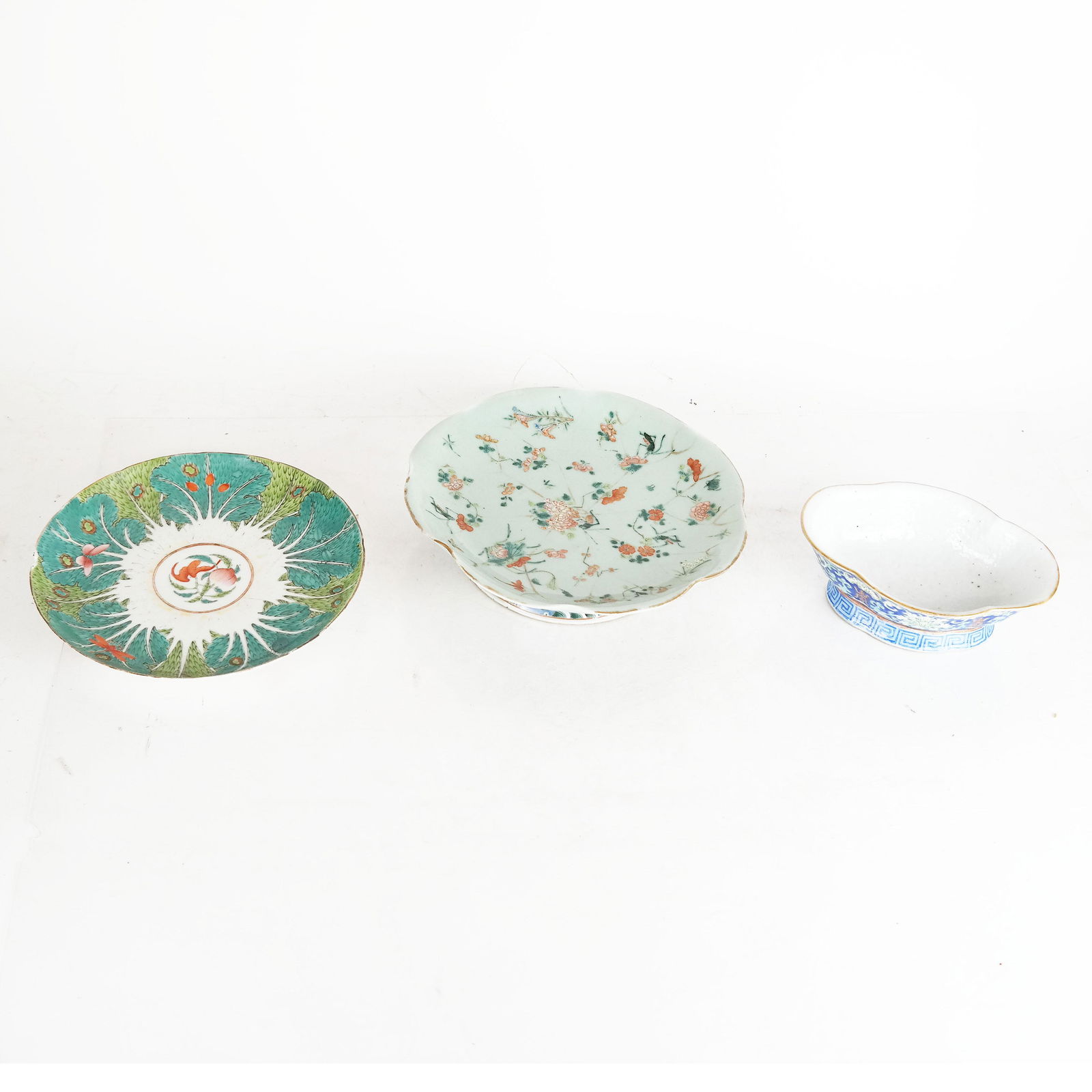 Three Chinese Export Porcelain Table Items (1 of 18)