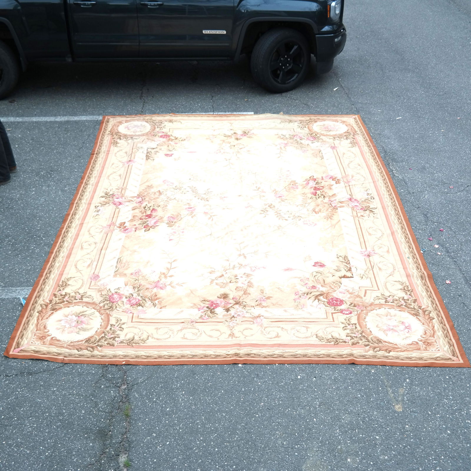 Chinese Floral Needlepoint Rig (1 of 10)