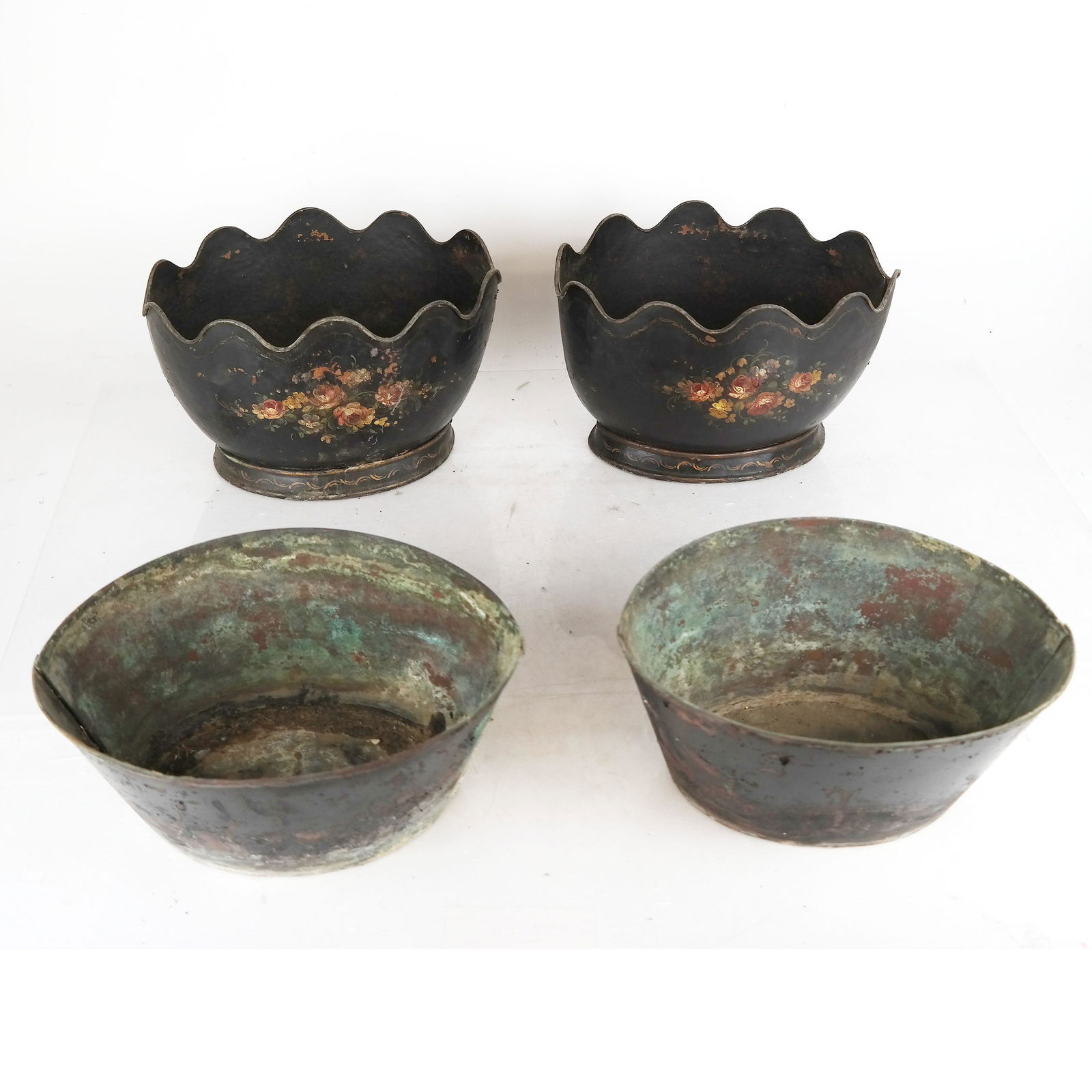 Pair of Scallop-Form Tole Cachepots (1 of 6)