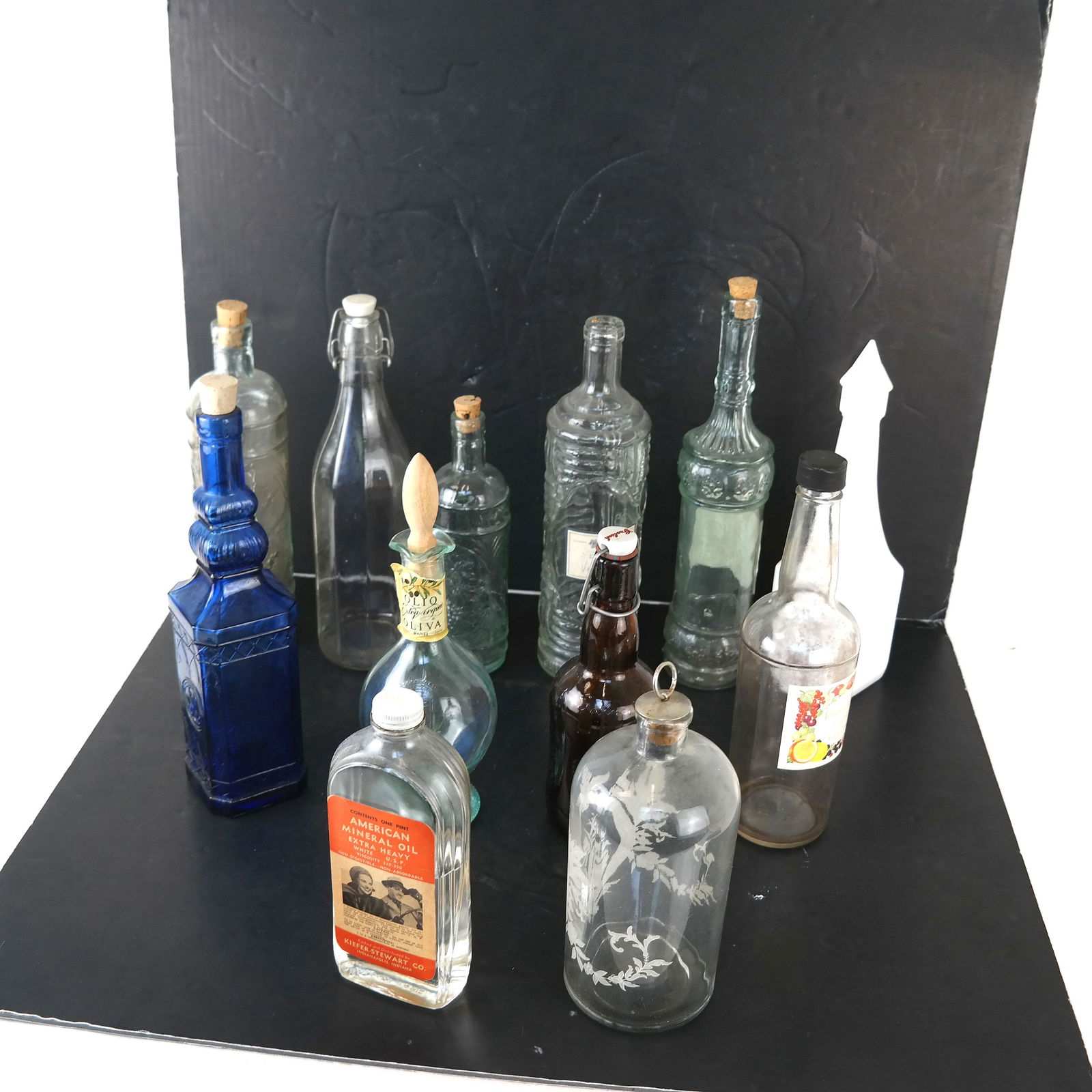 12 Assorted Vintage Bottles (1 of 11)