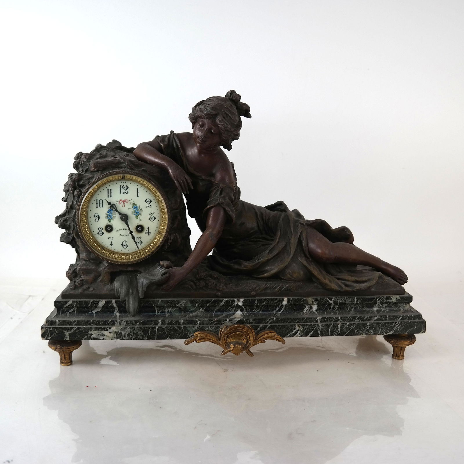 French Figural Mantel Clock (1 of 11)