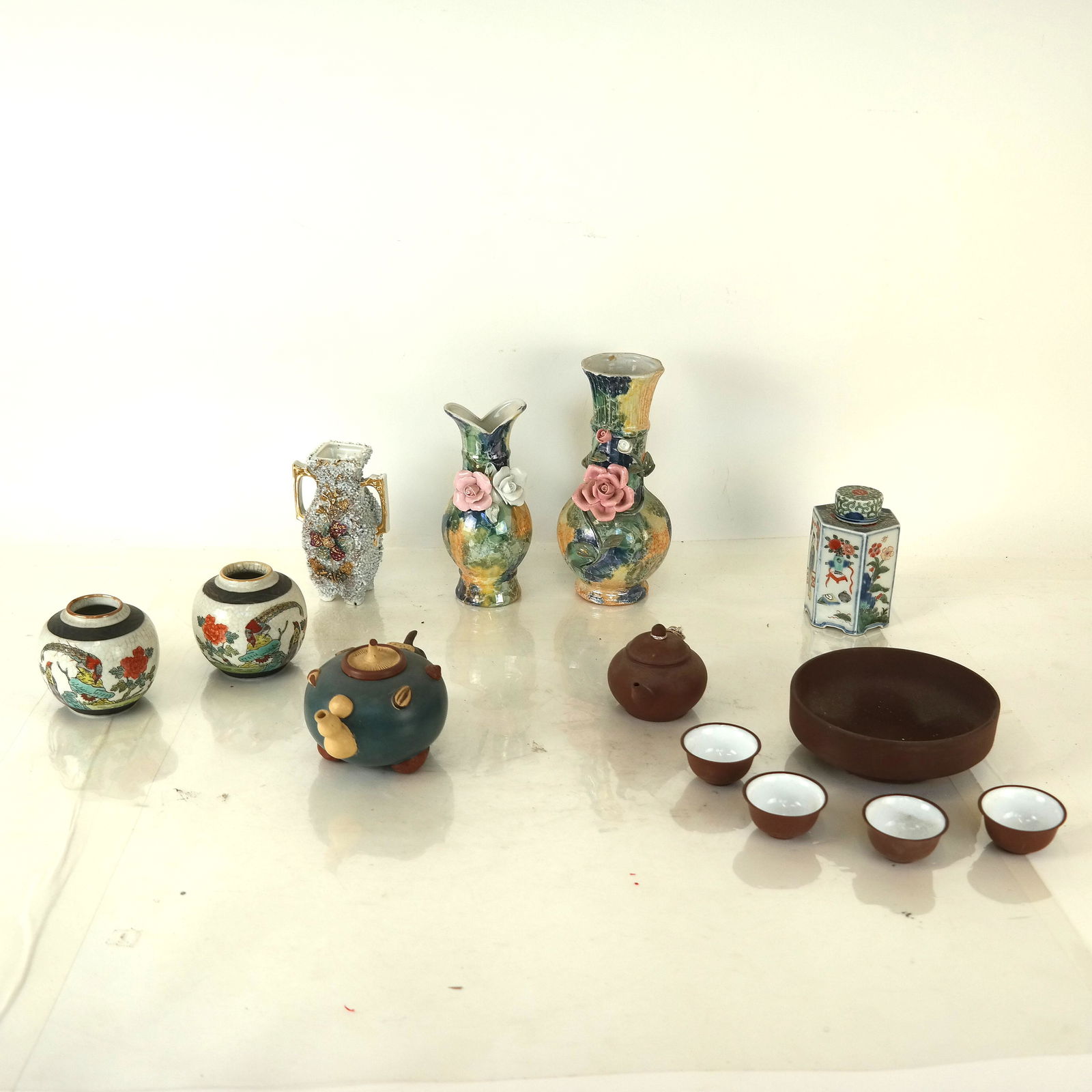 Ten Chinese Porcelain Articles (1 of 18)