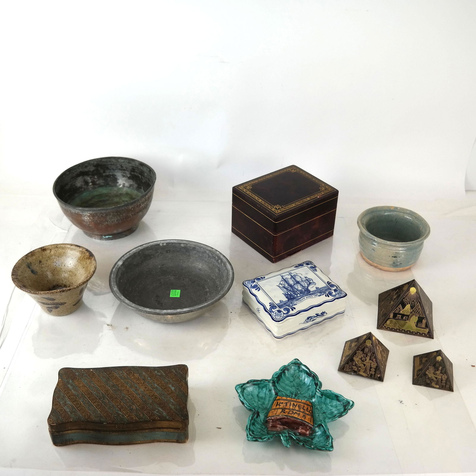 Assorted Table Top Articles (1 of 16)