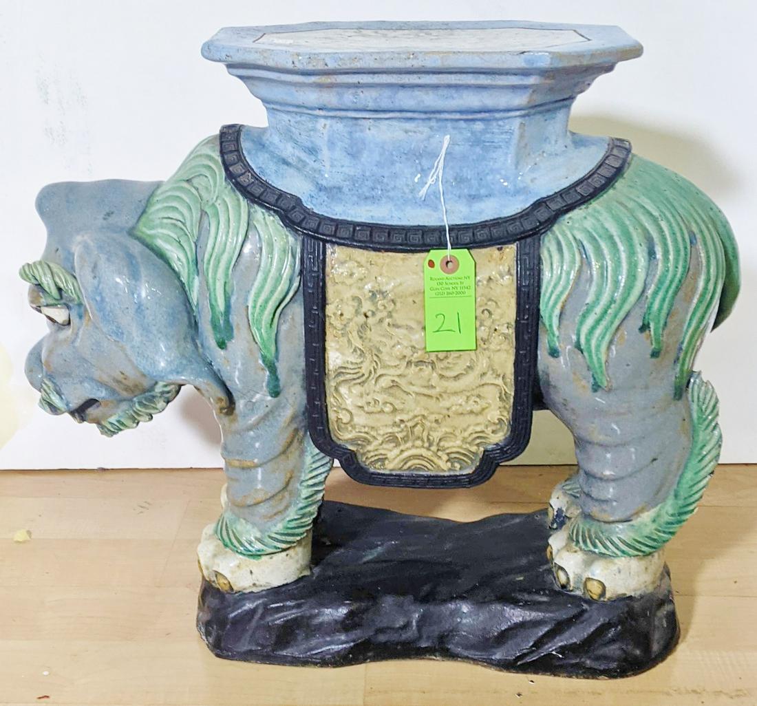Antique Chinese Porcelain Foo Dog Garden Seat (1 of 11)