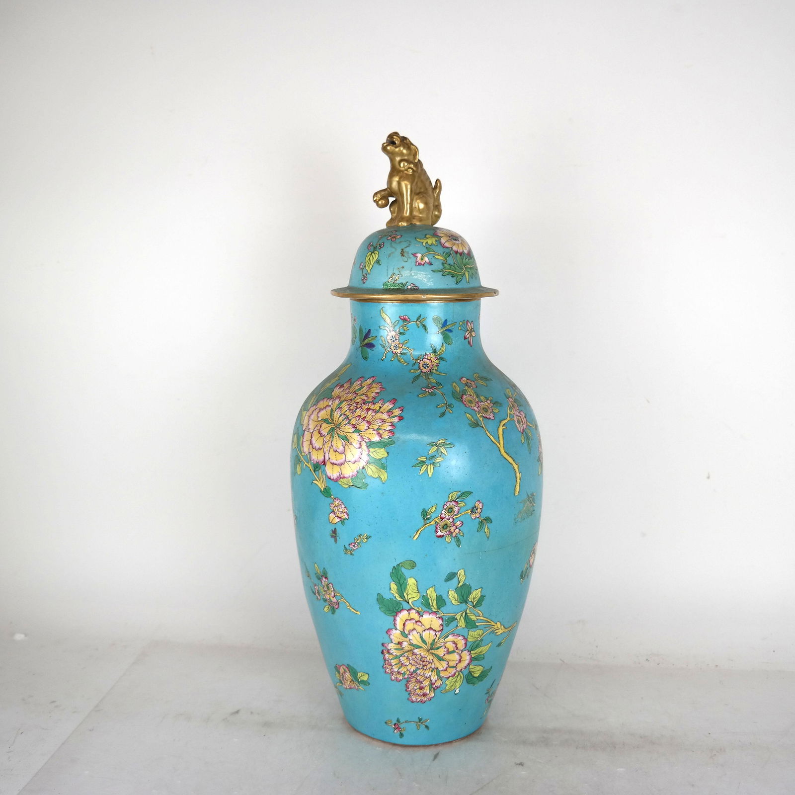 Chinese Tall Decorated Covered Vase (1 of 8)