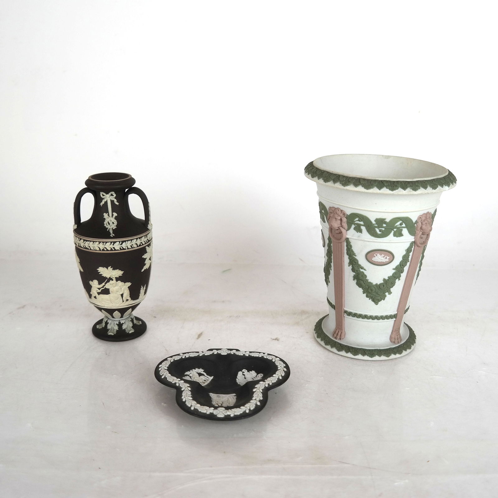 Three Wedgwood Porcelain Vessels (1 of 8)