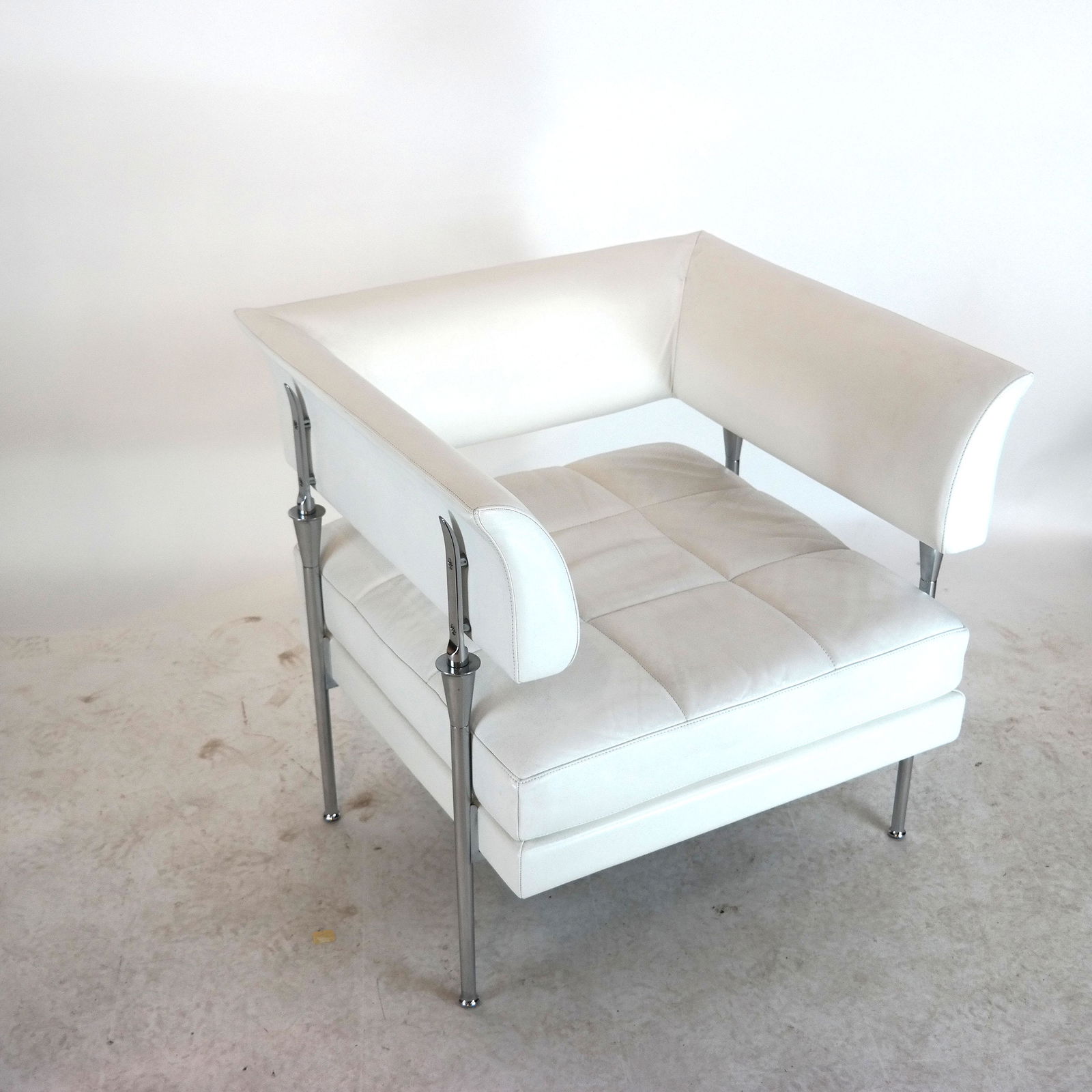 Poltrona Frau Chair "Hydra Castor" (1 of 6)