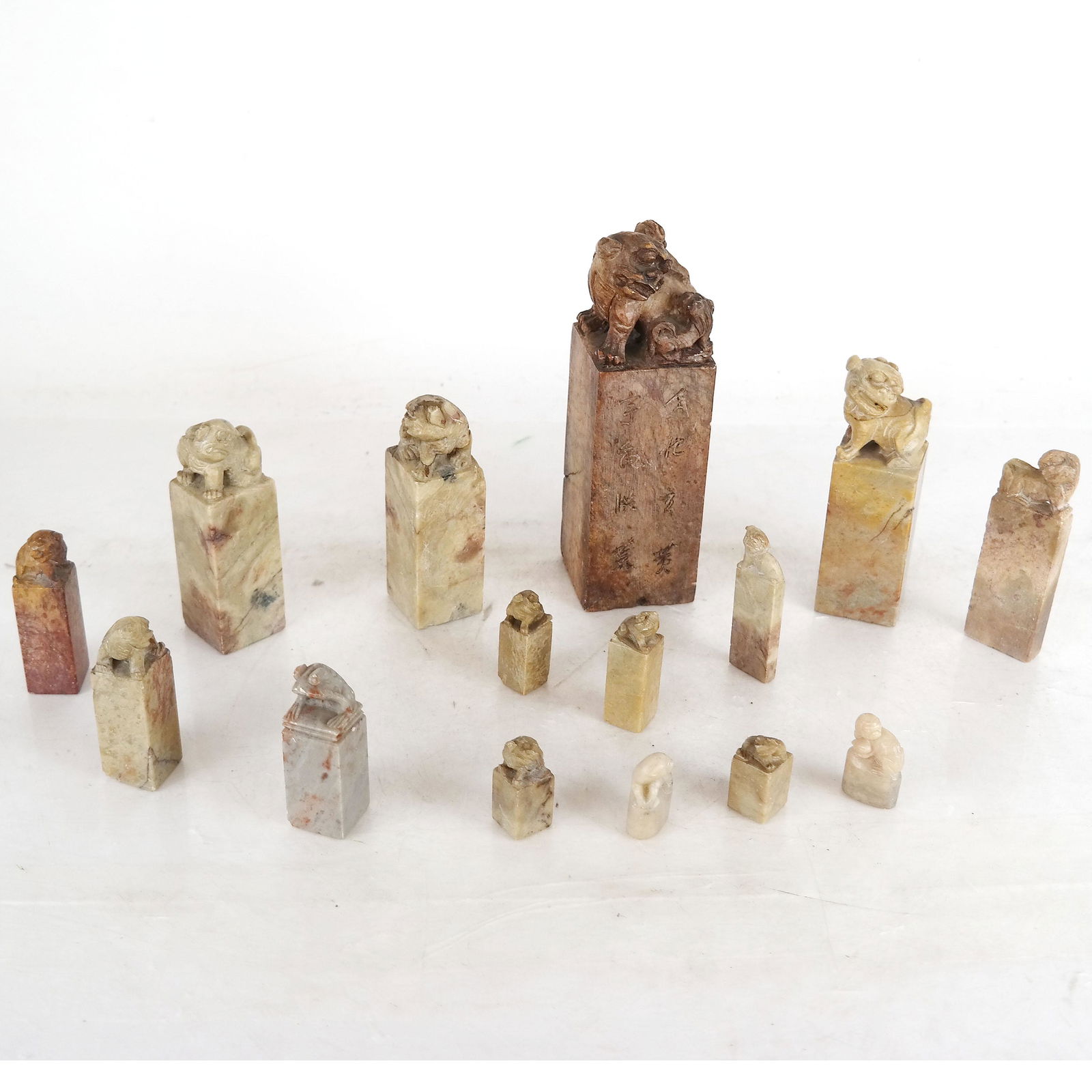 Lot of 15 Chinese Hardstone Carved Seals (1 of 12)