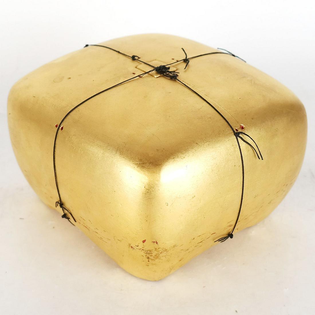 Sang ROBERSON: Gold Box Sculpture (1 of 6)