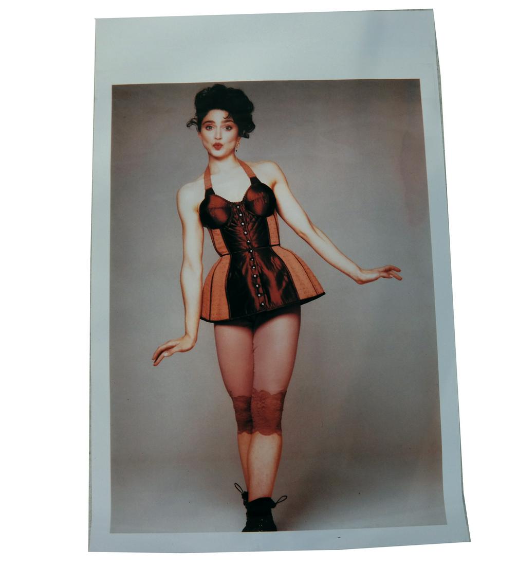 Francesco SCAVULLO: Oversize Photo of Madonna (1 of 5)