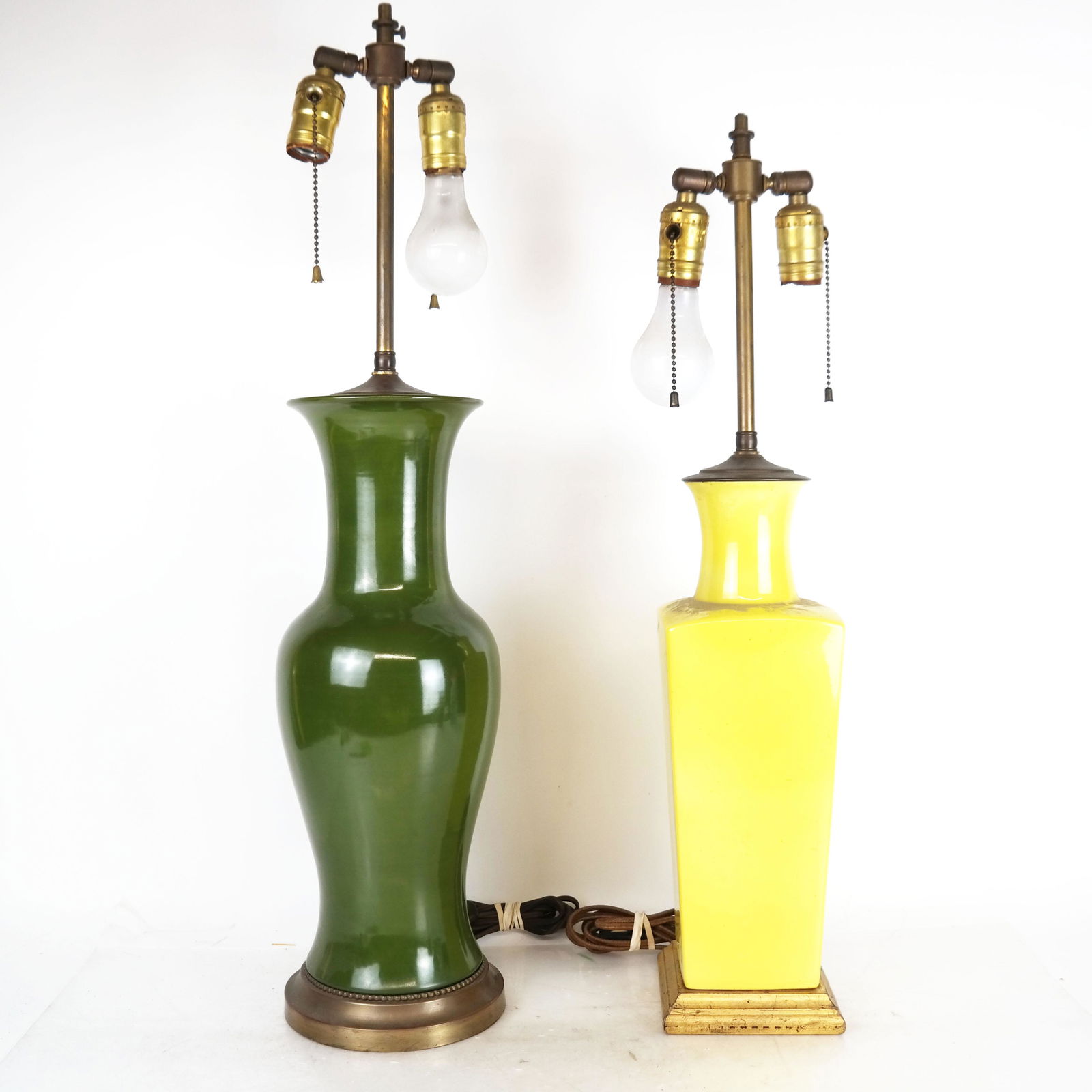 Two Asian Lamps in Green and Yellow Porcelain (1 of 16)