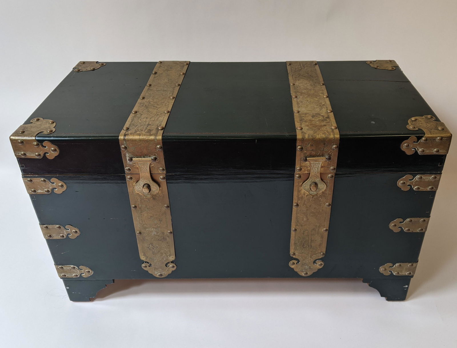 Chinese Lacquer & Brass Bound Trunk (1 of 12)