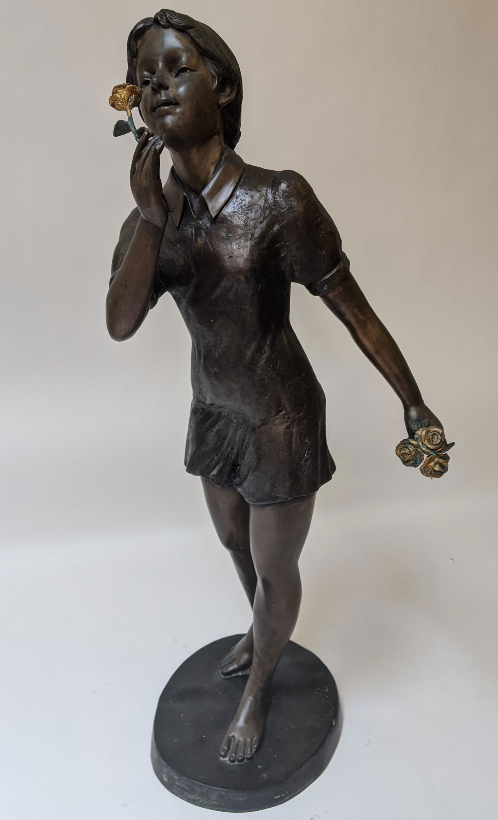 Flower Girl - Bronze Sculpture (1 of 11)