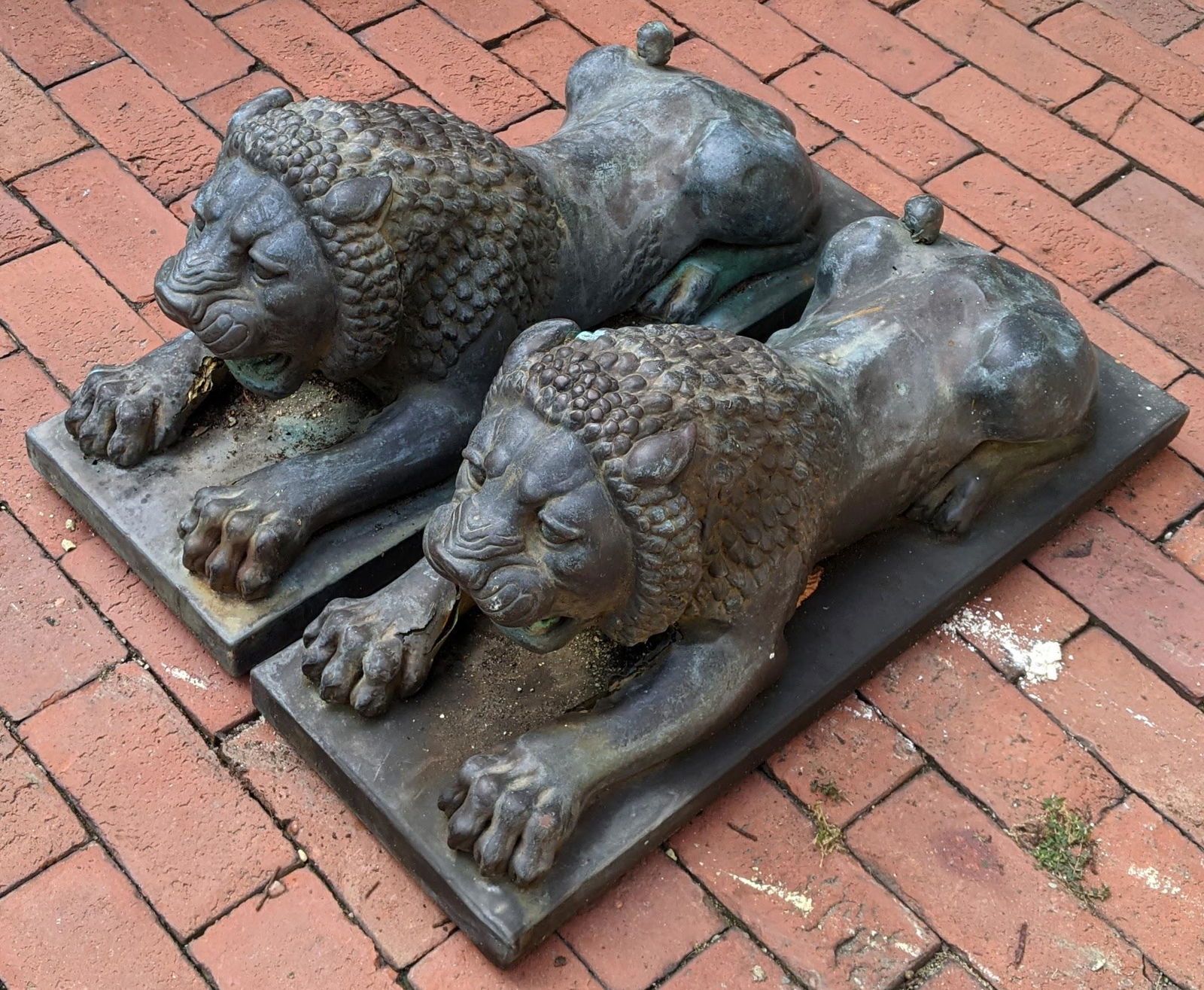 Pair Bronze Clad Outdoor Lions (1 of 11)