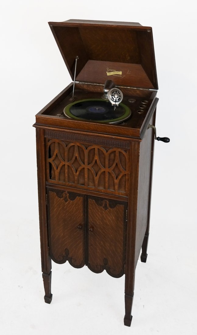 Silvertone Tru-Phonic Phonograph Cabinet (1 of 15)