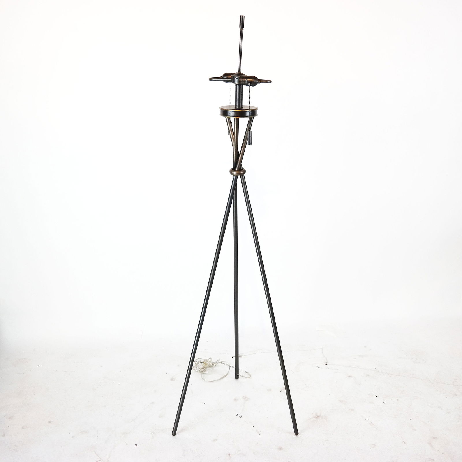 Tripod Floor Lamp with Steel Supports (1 of 4)