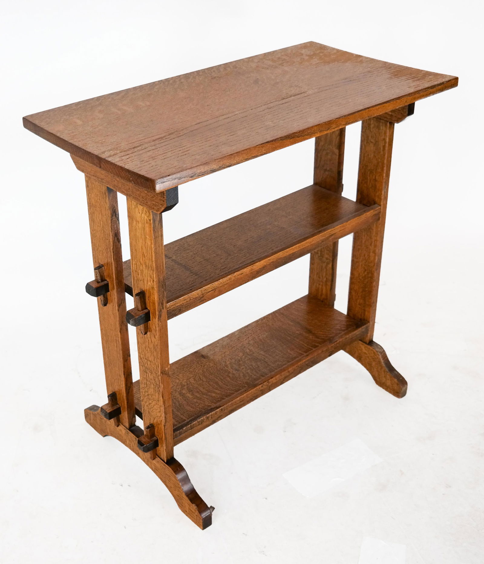 Arts & Crafts Oak Three-Tier Side Table (1 of 6)