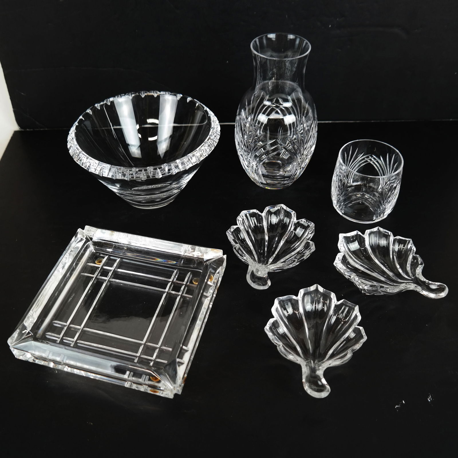 Seven Assorted Crystal Articles (1 of 14)