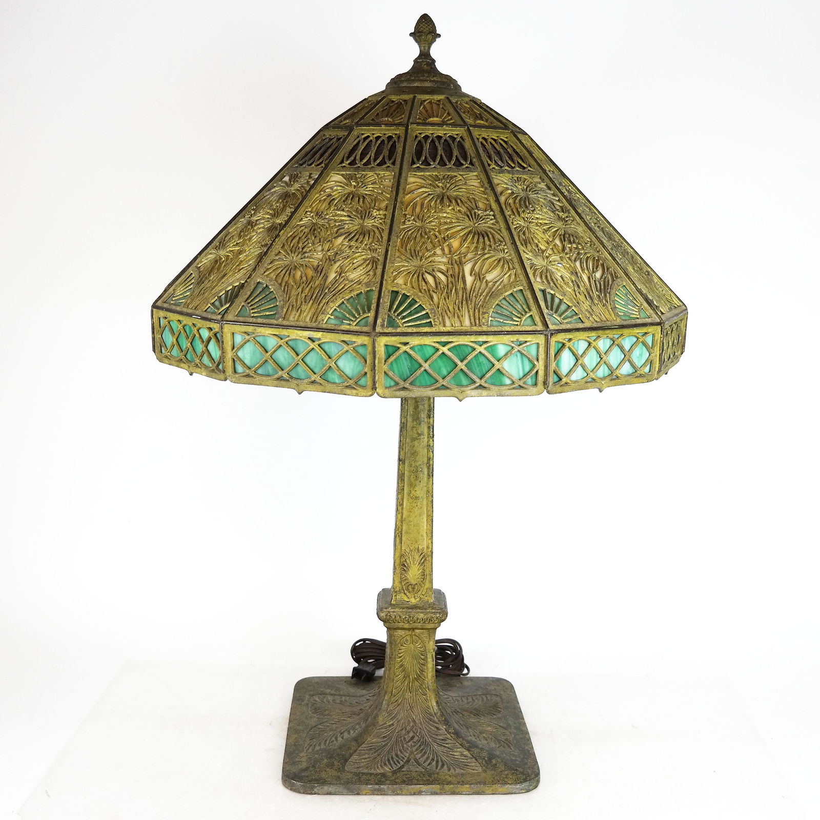 Bradley & Hubbard Slag Glass Table Lamp (1 of 11)