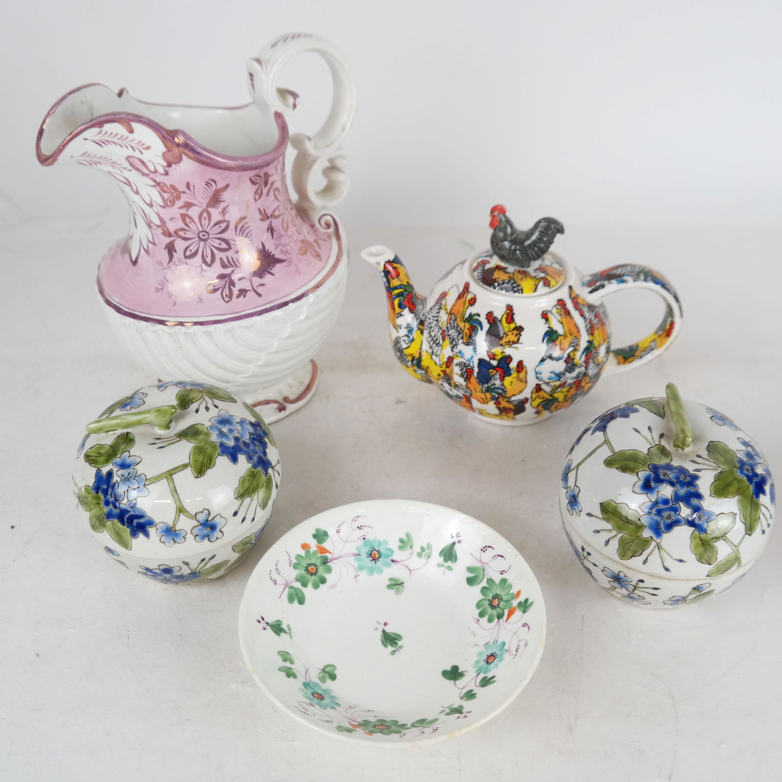 Five Assorted Porcelain Items (1 of 19)