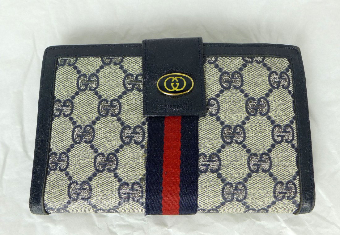 Gucci GG Canvas and Leather Large Wallet Purse (1 of 7)
