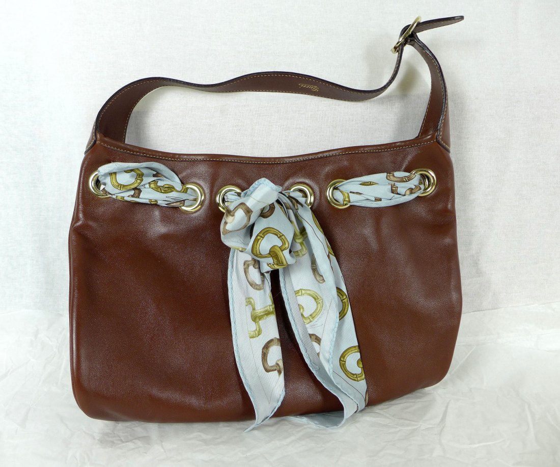 Gucci Brown leather Hand Bag (1 of 11)