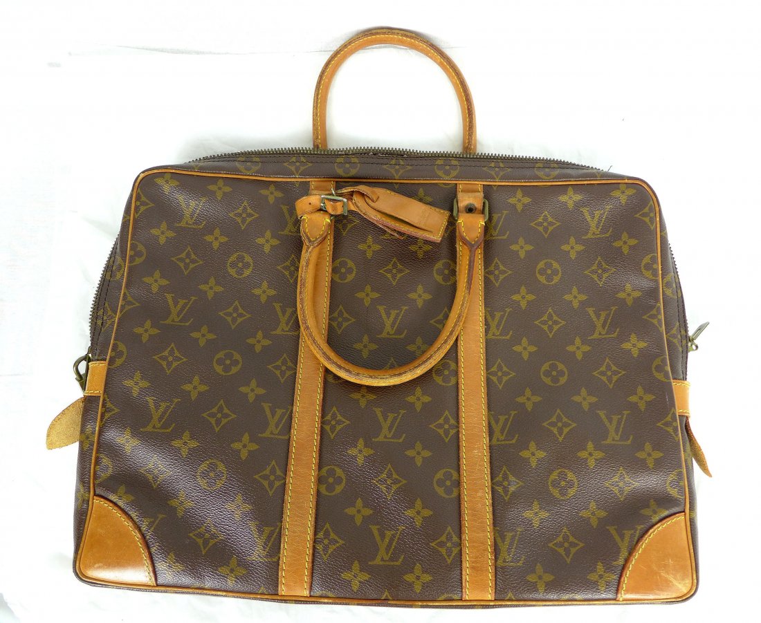 Louis Vuitton Monogram Canvas Soft case (1 of 15)